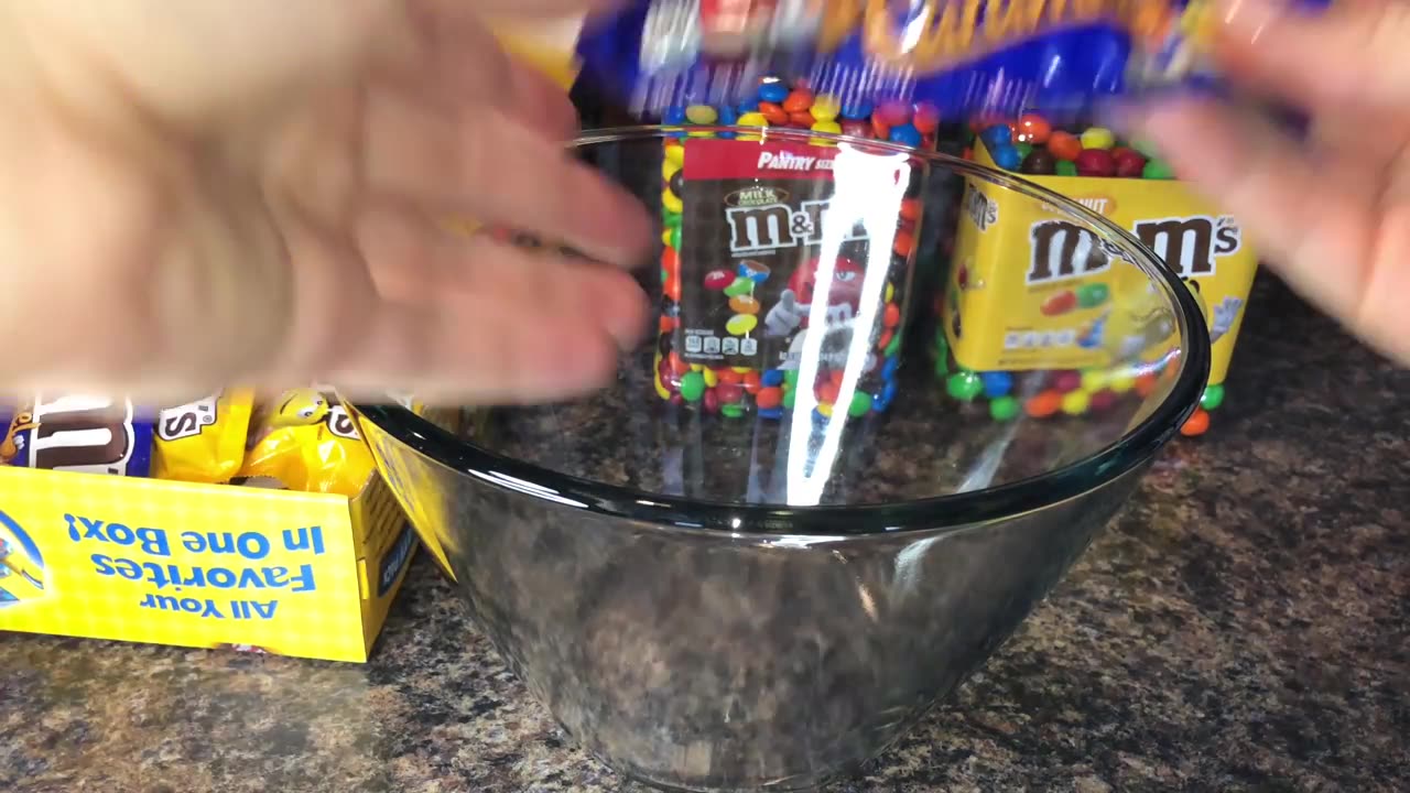 M&M's Chocolate Candy Unboxing