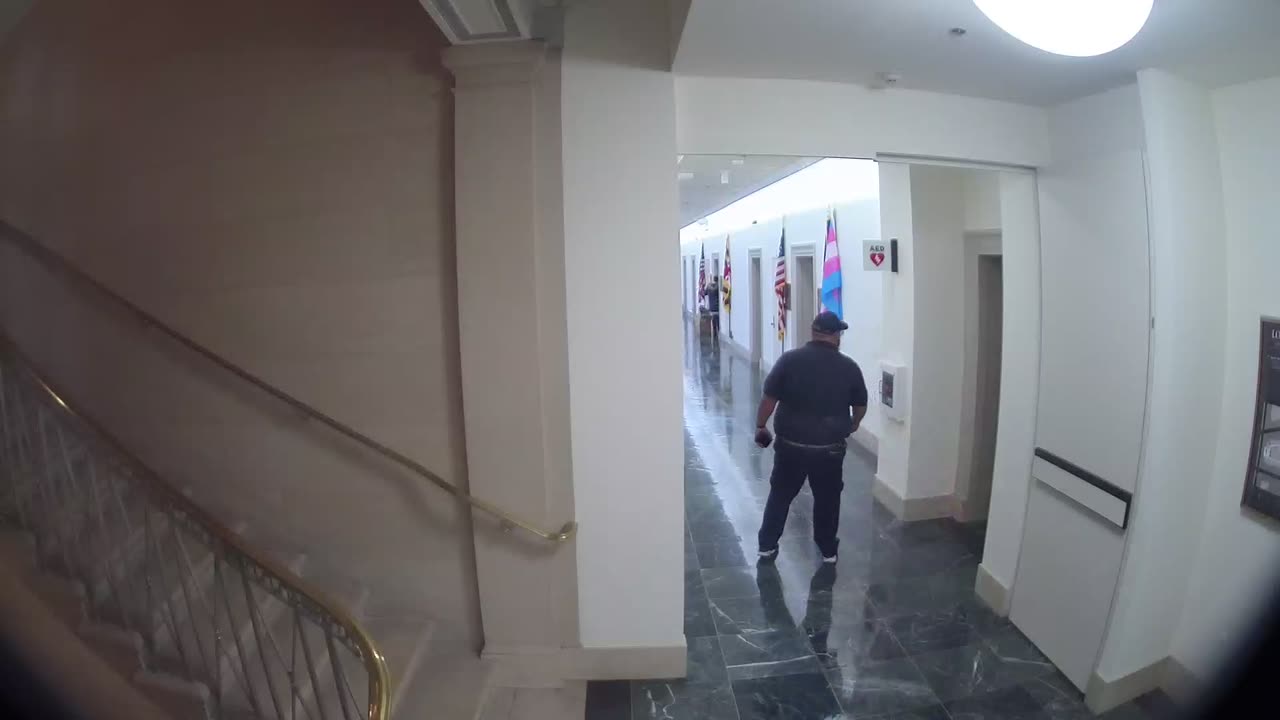 3239LHOB01Stair1_2021-01-06_14h40min02s293ms.mp4