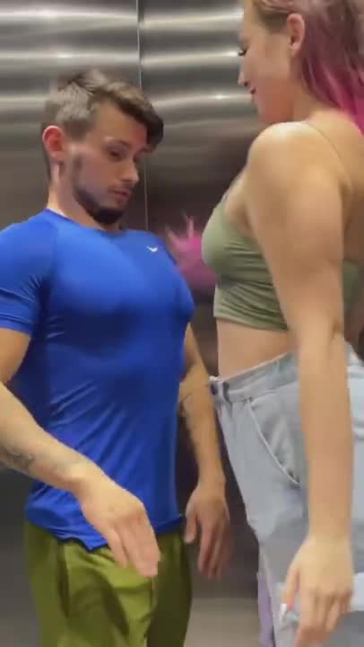 #Shmeksss SHMEKSSS Pranks | New and Latest Pranks | Hot Body Builder Viral and Funny Videos