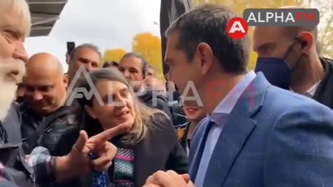 ΘΕΛΩ ΕΝΑ ΠΡΩΘΥΠΟΥΡΓΟ ΝΑ ΚΟΙΤΑΞΕΙ ΤΟΝ ΕΛΛΗΝΑ