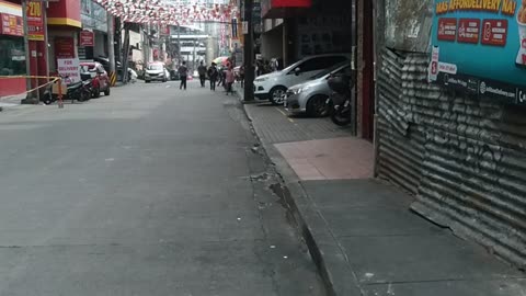 I TAKE A VIDEO WHILE I WALK TO CUBAO QUEZON CITY PHILIPPINES.