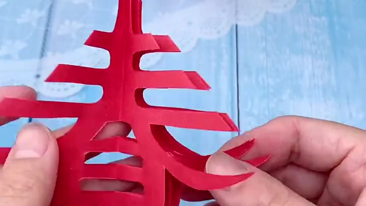 Winter Wonderland: DIY Paper Christmas Tree