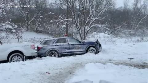 Lake effect snow hammers western New York