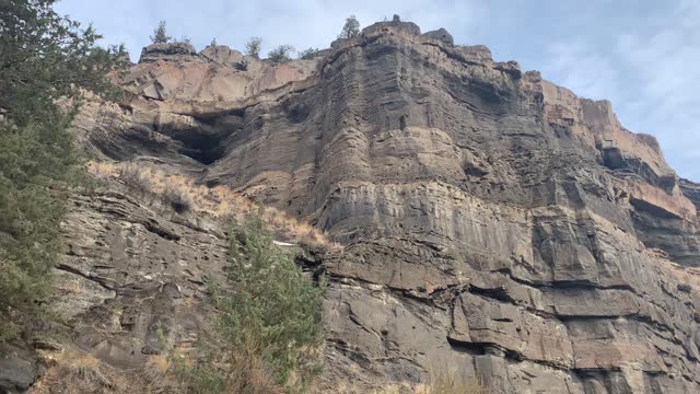 Central Oregon – Steelhead Falls – Beautiful Canyon Rims