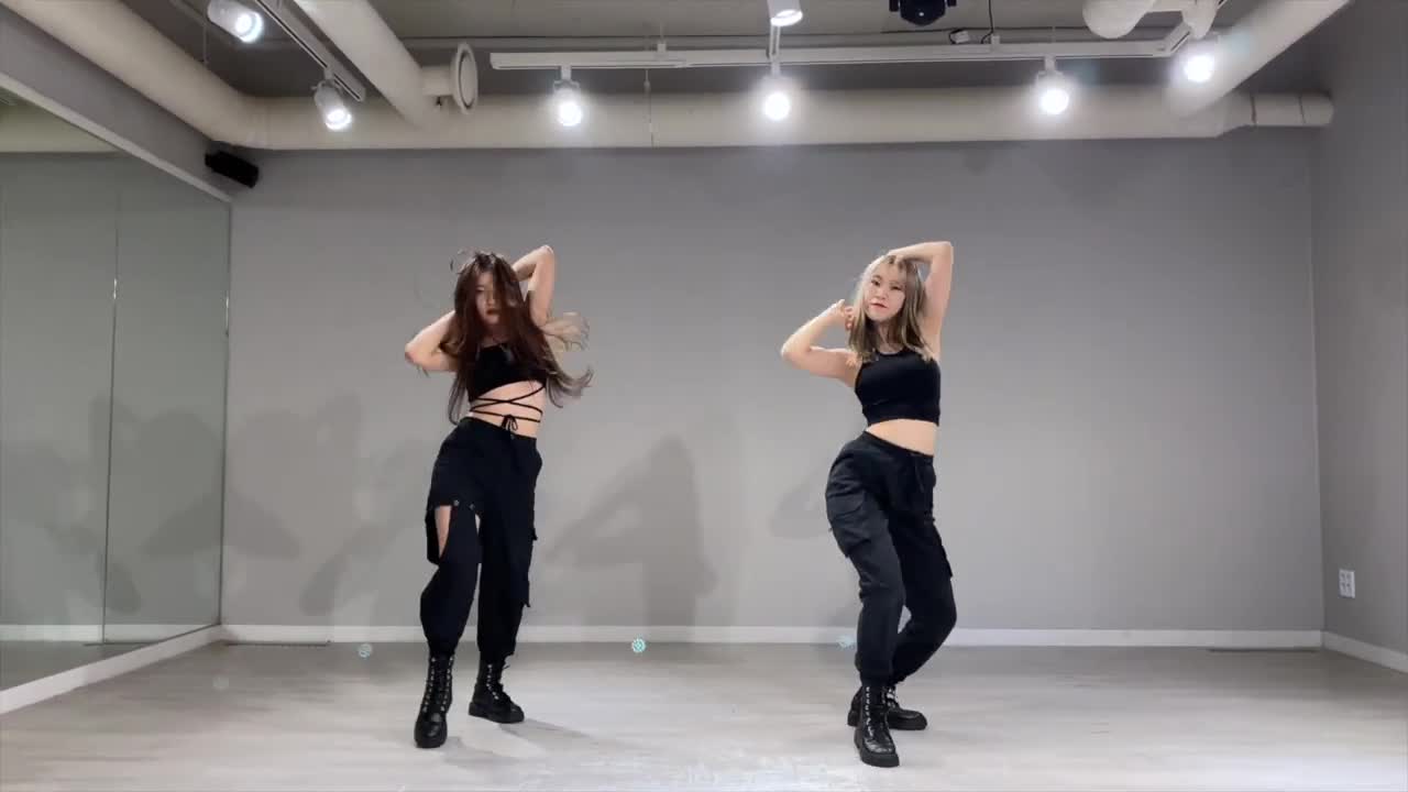 [MIRRORED] Ariana Grande - Positions - Choreography by Heaven Lee dance cover 댄스 커버 거울모드 (1)