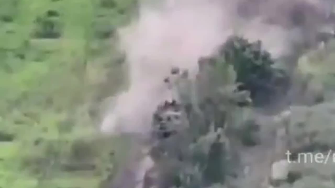 💣 Another Russian Tank Destroyed by a Mine | Real Combat Footage