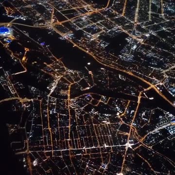 Fascinating shots of Saint-Petersburg at night from a bird's-eye view