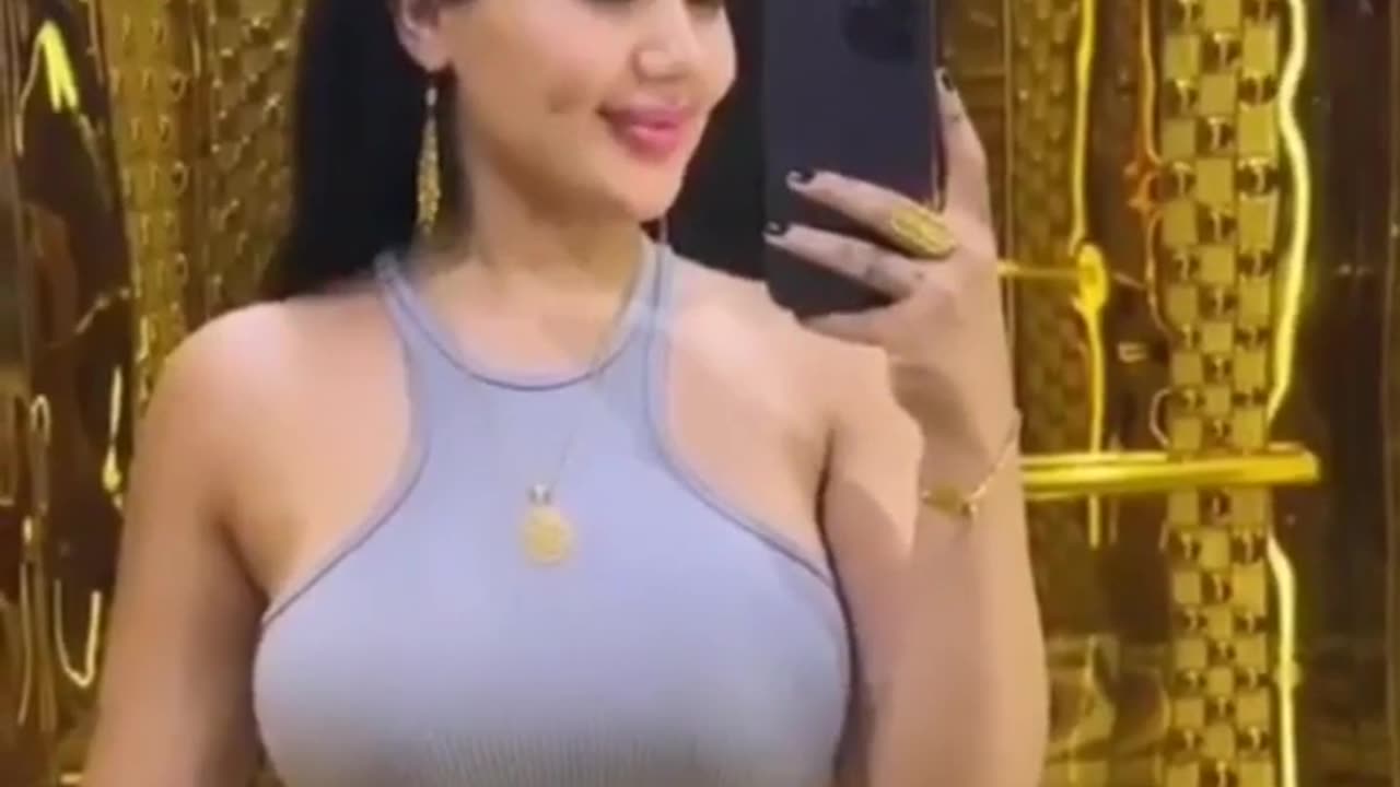 Do I look good in Dubai? or Dubai make me look good?