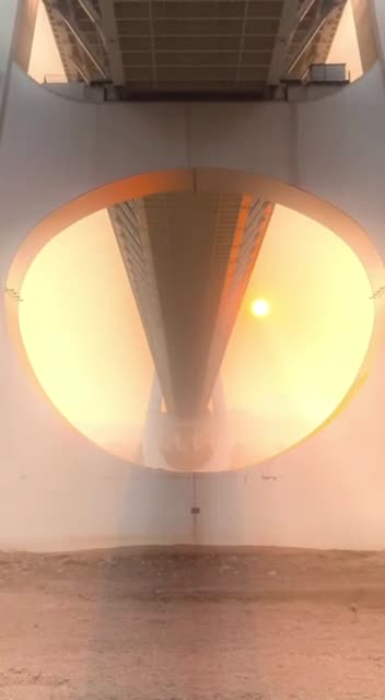 Newly built Chinese bridge looks out of this world 😱