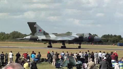 Avro Vulcan B2 Flying Display - RIAT 2010, RAF Fairford