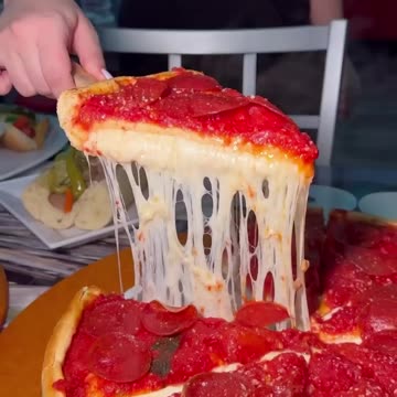 🧀🧀🍕 Cheesiest cheese 🧀 Pizza 🍕😋 of the world 🌎