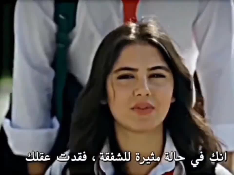 النظرات 😩 _ عزيز و ليلى _ مسلسل اسمعني