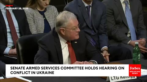 Dem Senator Digs Into Putin's Threats Of A 'Global Confrontation' As Ukraine War Continues
