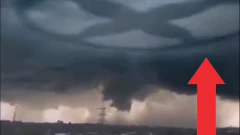 Anomaly during a thunderstorm in southern Brazil!