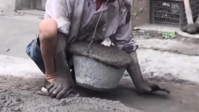 Disabled father works as a builder to earn money to support his children