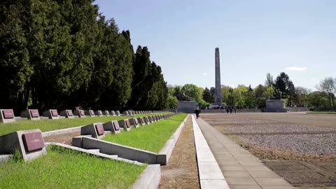 Protests stop Russia envoy at Soviet Poland cemetery