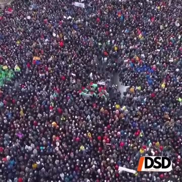 German farmers and people together