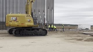 EXCLUSIVE: Texas Land Commissioner Installs Border Wall Panel For Jocelyn Nungaray