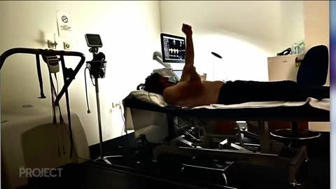 תומך חיסונים מובהק מגלה איך זה מרגיש להקרא מתנגד חיסונים לאחר שנפגע מחיסון ונלחם שיכירו בו ואינו יכול להביא ילדים בגלל כמות התרופות שלוקח