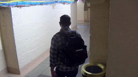0013USCSBASB10Hallway_2021-01-05_16h20min03s027ms.mp4