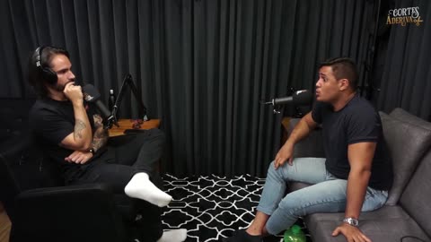 CONSERVADOR SOBRE OS COMUNISTAS À Deriva Podcast