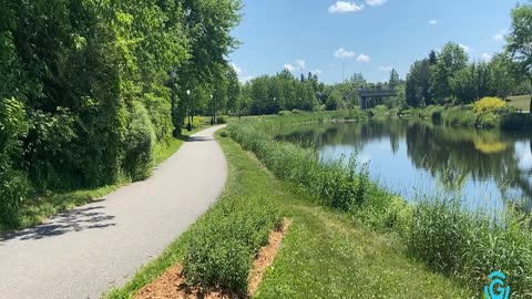 Vélo sur le parc linéaire Bois-Franc