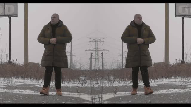 Madchild, Love Me Or Hate Me ft, Peter Jackson