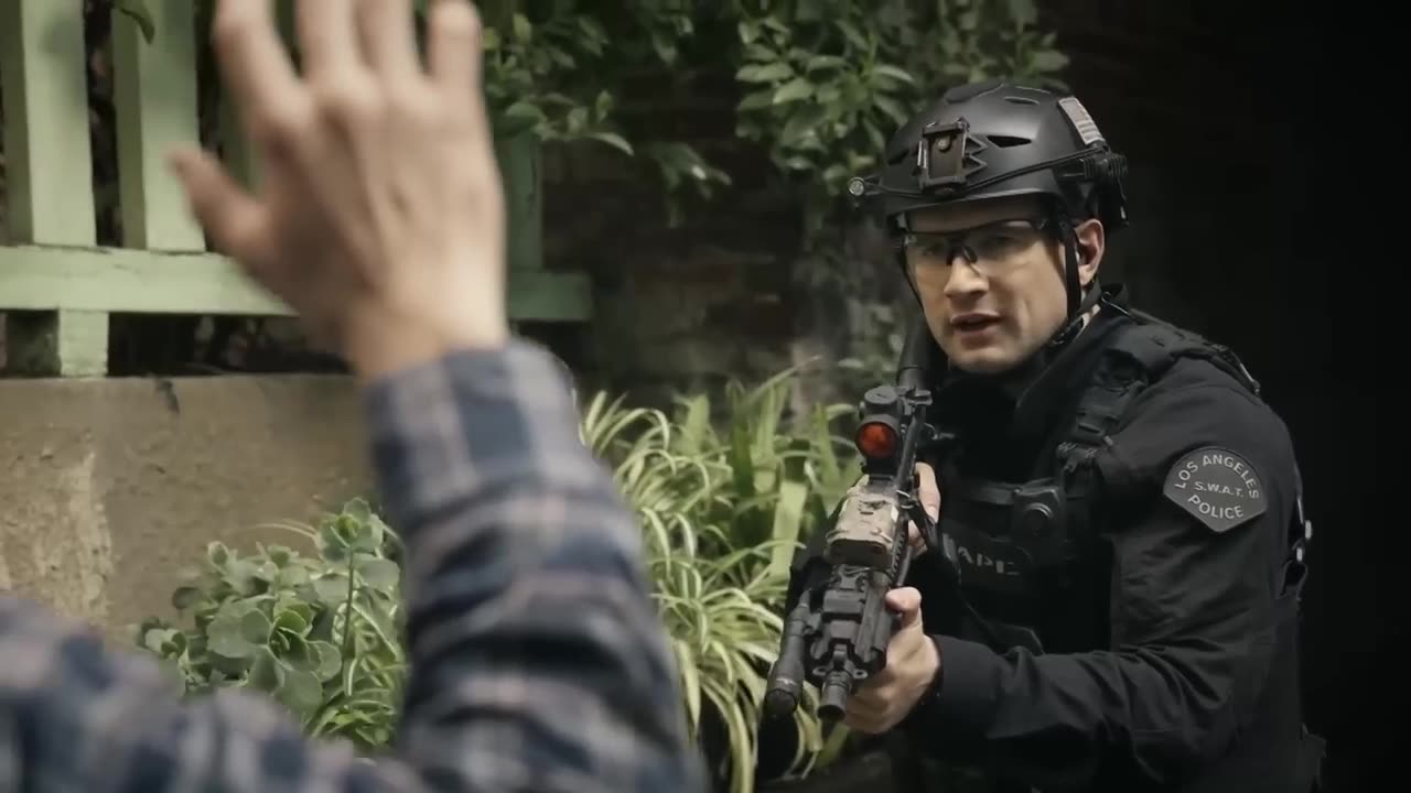 S. W.A.T.|Teeming Up With The | FBI & POLICE