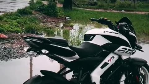 Pulsar ns 200