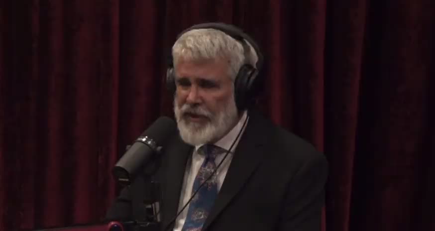 Dr Robert Malone on Joe Rogan podcast "Govt is out of control"
