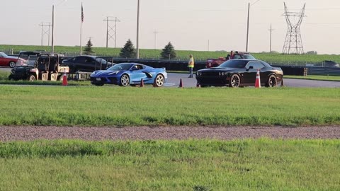 C 8 vette vs Scatpack