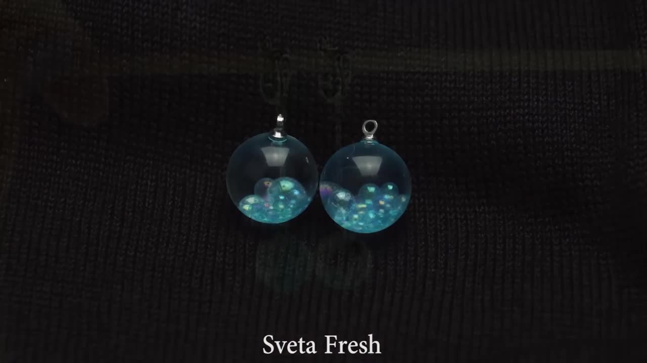 15 Epoxy Resin DIY Ideas JEWELRY IDEAS FOR TEENAGERS | FAIRY PENDANTS MADE OUT OF AN EPOXY RESIN