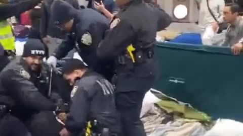 Illegals ass*ult NYPD officers in the Randall’s Island migrant housing facility