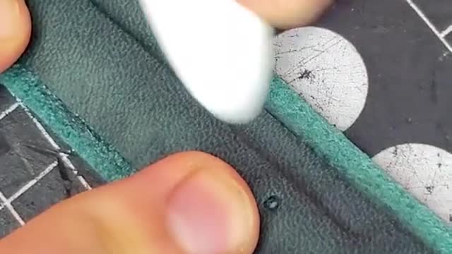 @khaby.lame What did I do wrong again 🤔😅 Did you like the ending 😅😅😅 #diy #DIYr #leathertok