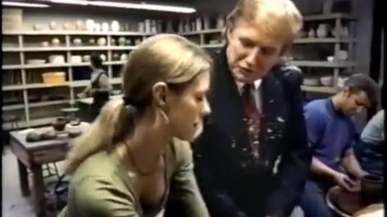 Donald Trump & Pottery - Hey Yourself 🤣🤣😂