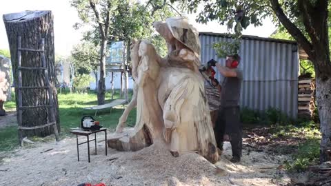 The most fantastic wood carving ever made!