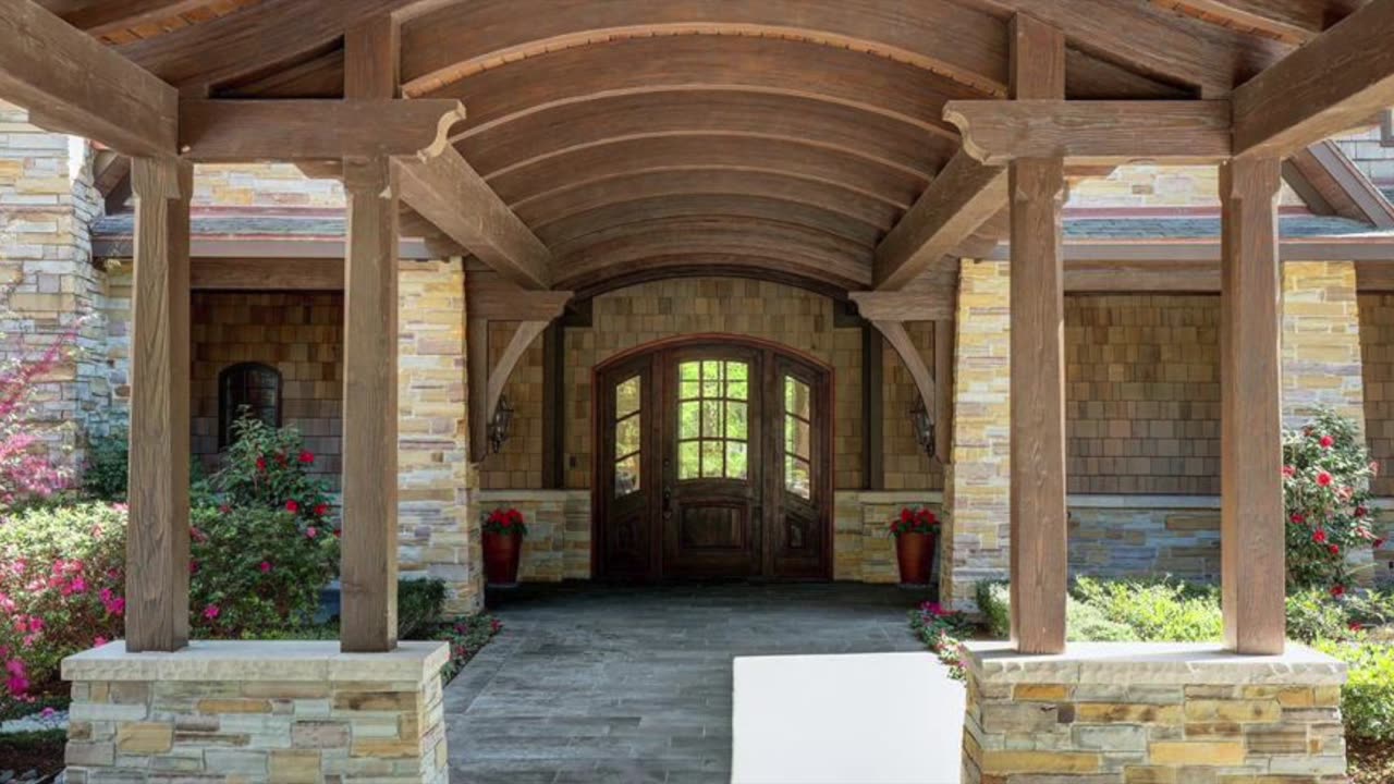 Introducing Architectural Masterpieces: Uncover Iconic Luxury Residences