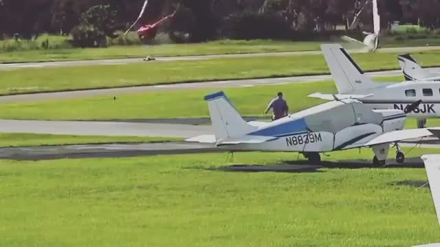 Plane crashing video when it collides from chopper in air