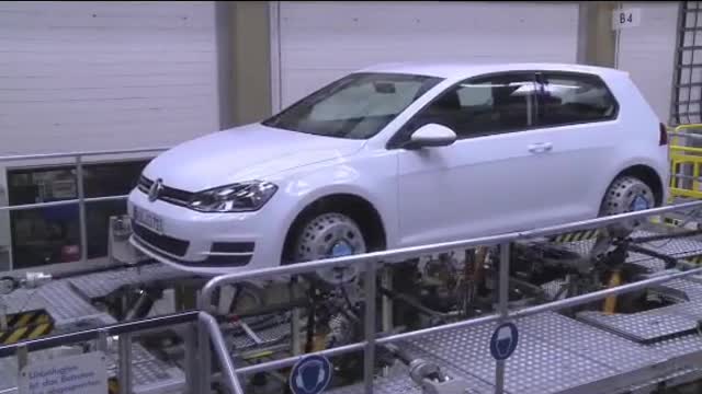 Quality inspection of automobiles before leaving the factory