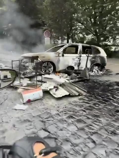 Tak wygląda Francja po 3 dniach rozrób.