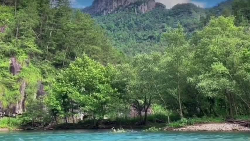 The natural scenery is beautiful
