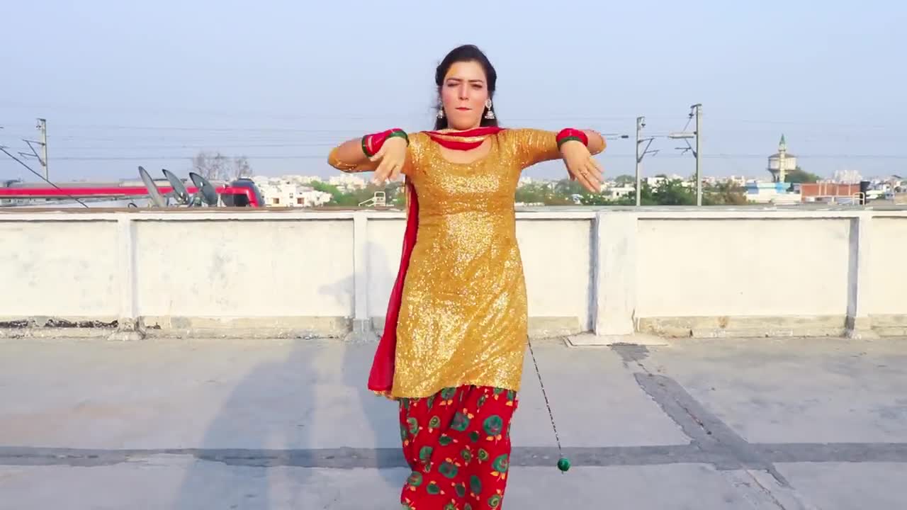 Laal Dupatta Dance - Sapna Chaudhary new song ,Dev Chauhan - Dance with Alisha viral dance -