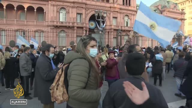 Argentine president urges unity as anti-government protests build