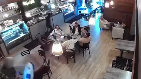 4 masked men enter Cafe Ole in Philadelphia to steal an Israeli flag