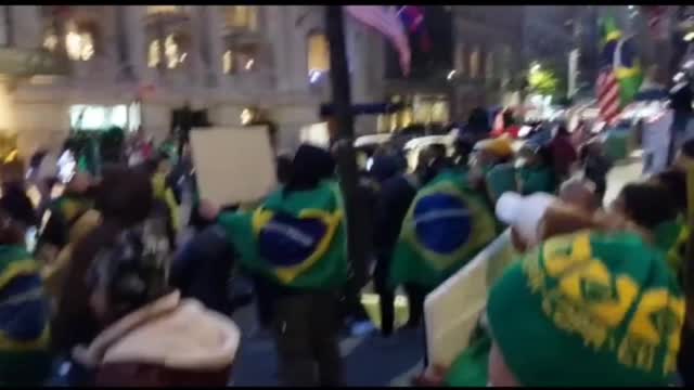 NEW YORK, NOVEMBER, 13, 2022, BANDIDOS ACHINCALHADOS