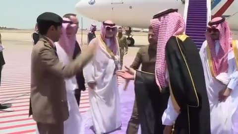 Zelenskyy landed in Saudi Arabia as a guest of the Arab language.