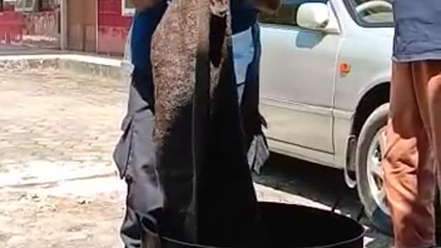 HOW TO EXTINGUISH A FIRE SO IT DOESN'T EXPLODE
