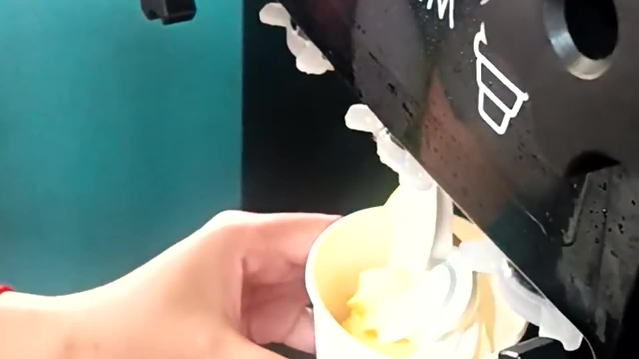 Vanilla-Mango Soft Serve Ice Cream