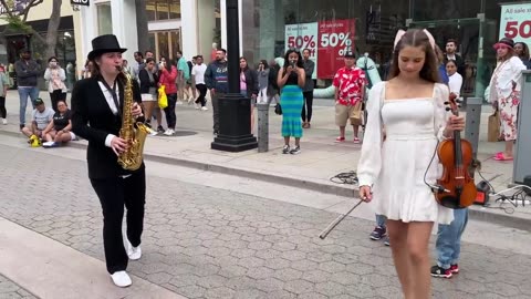 Bésame Mucho - Karolina Protsenko (feat. Ani Leva) - Violin and Sax Street Performance