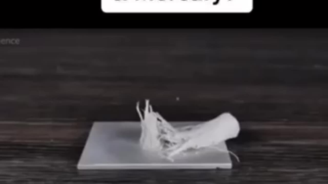 What happens when you combine aluminium & mercury?